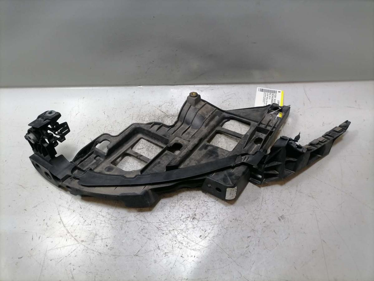 VW Golf 6 original Aufnahme Tr&auml;ger Scheinwerfer vorn links Bj.2010